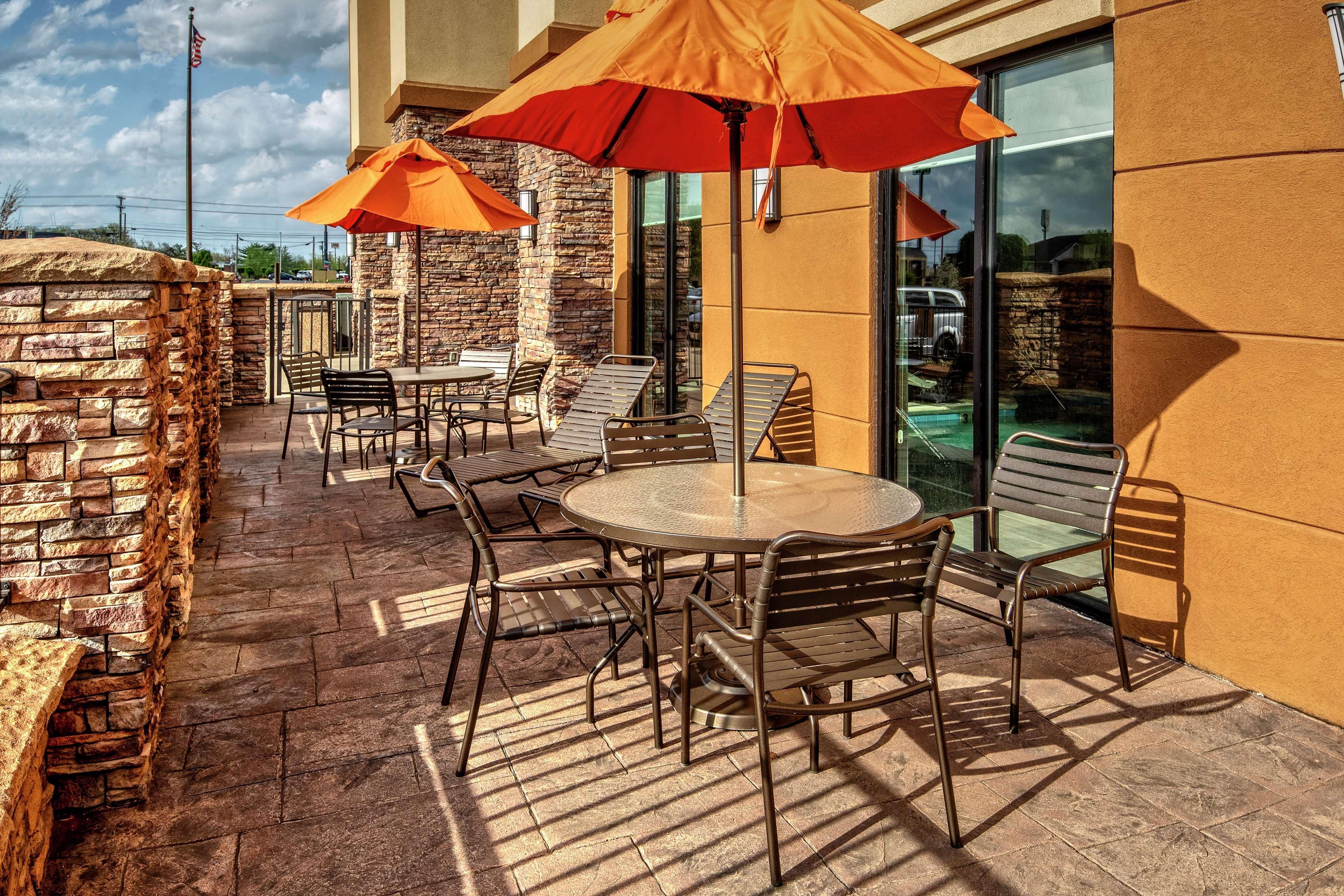 Hampton Inn&Suites Clarksville Extérieur photo